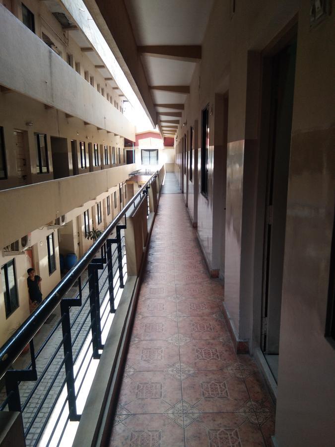 Veekay Tourist Home Bangalore Esterno foto