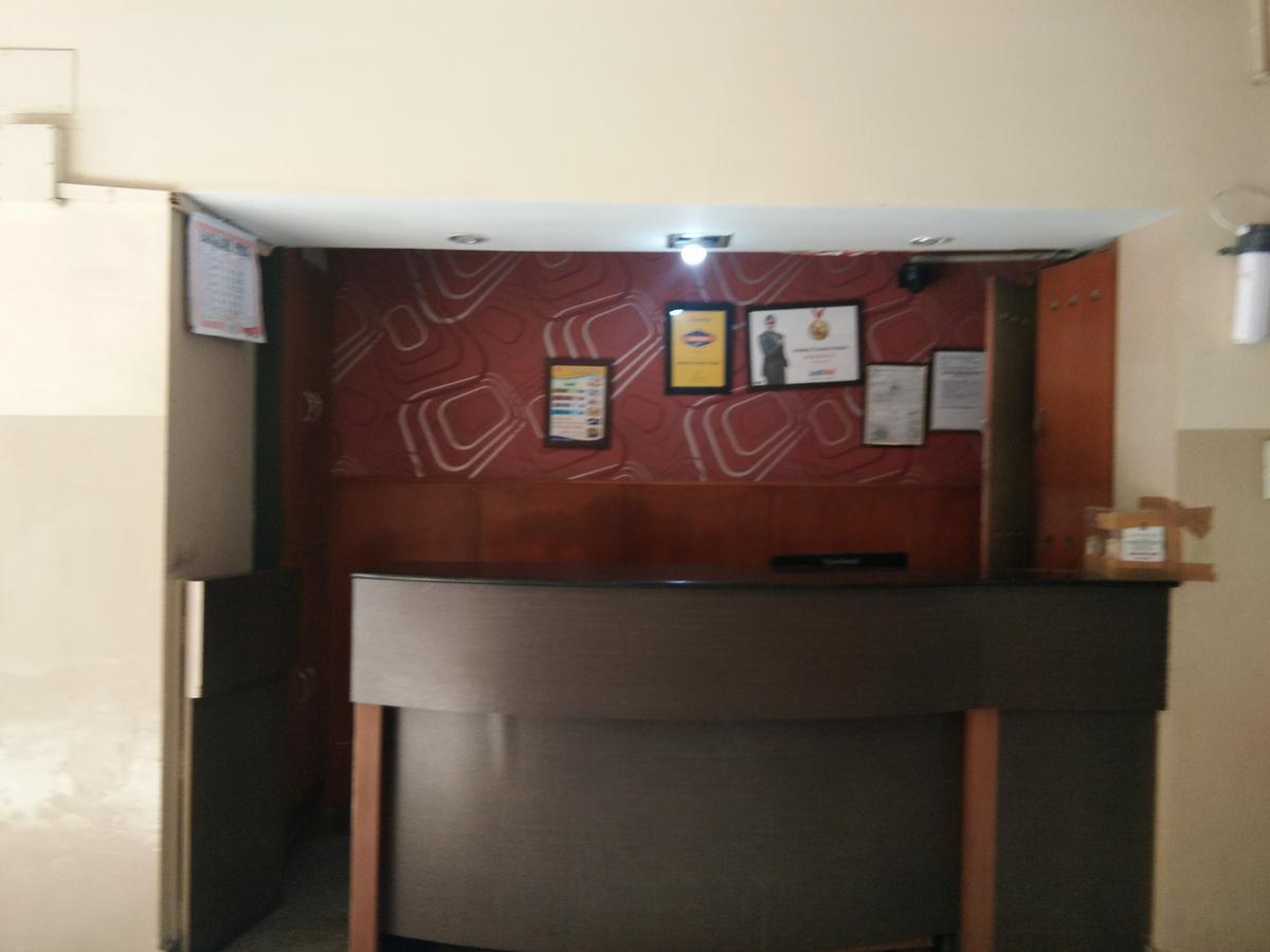 Veekay Tourist Home Bangalore Esterno foto
